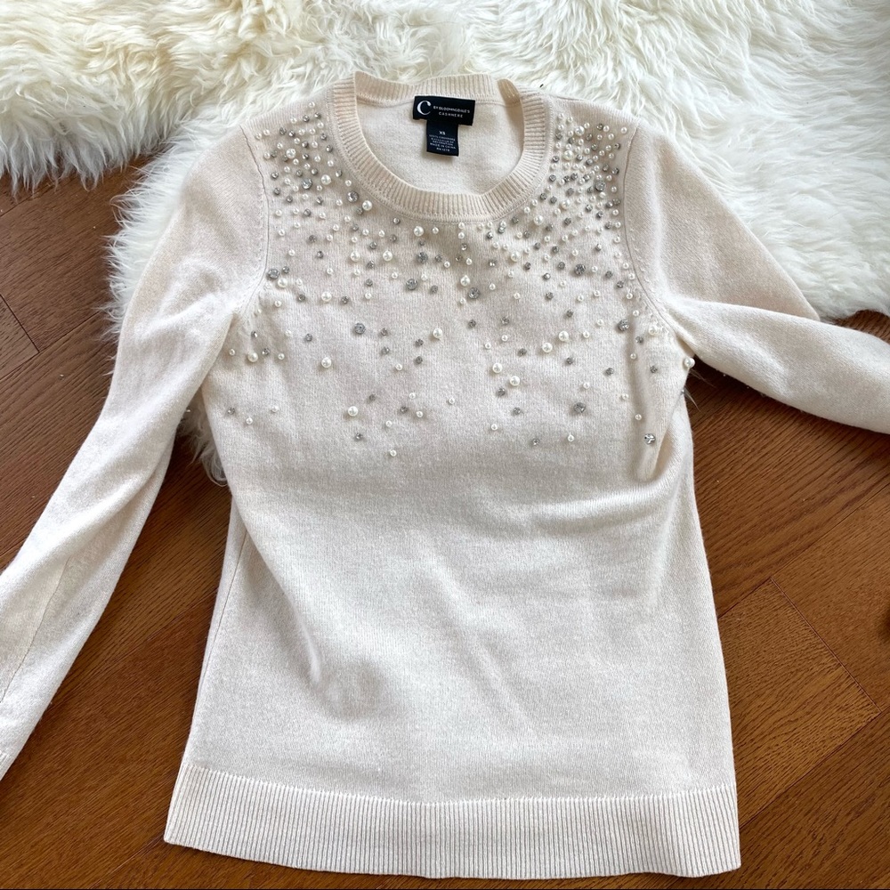 100% cashmere sweater with jewels Perfect